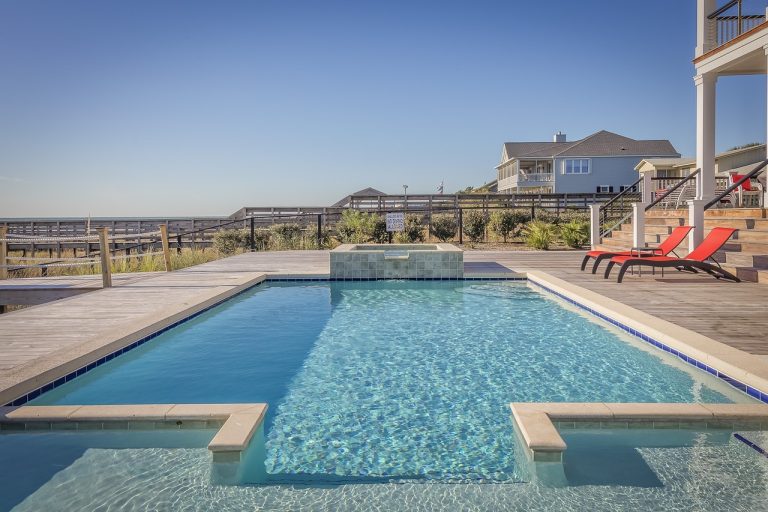 picture of a swimming pool